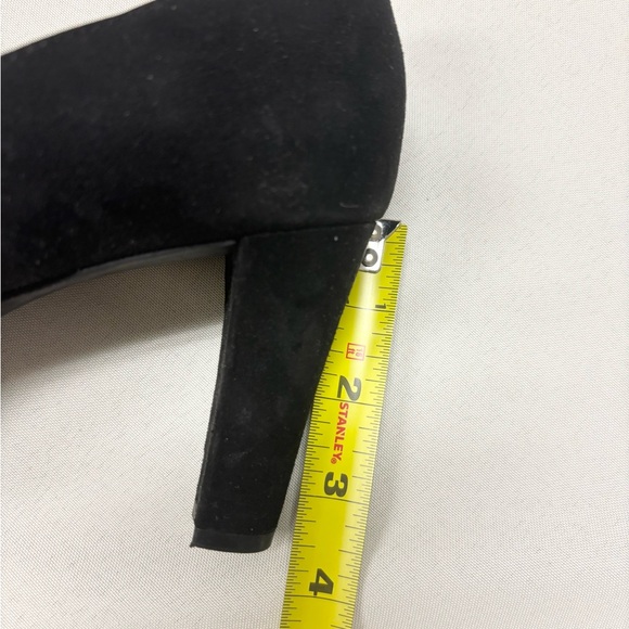 Kelly and Katie Elegant Black faux suede Peep-Toe Heels 9 - Picture 5 of 6